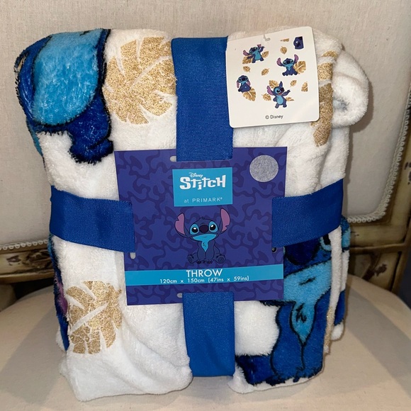NWT Disney Stitch Soft Fleece Throw Blanket Cobalt Blue White & Metallic Gold - Picture 1 of 7